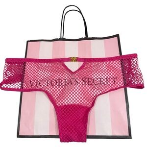 Victoria’s Secret Very Sexy Hot Pink Open Back Fishnet Thong M‎ NWT